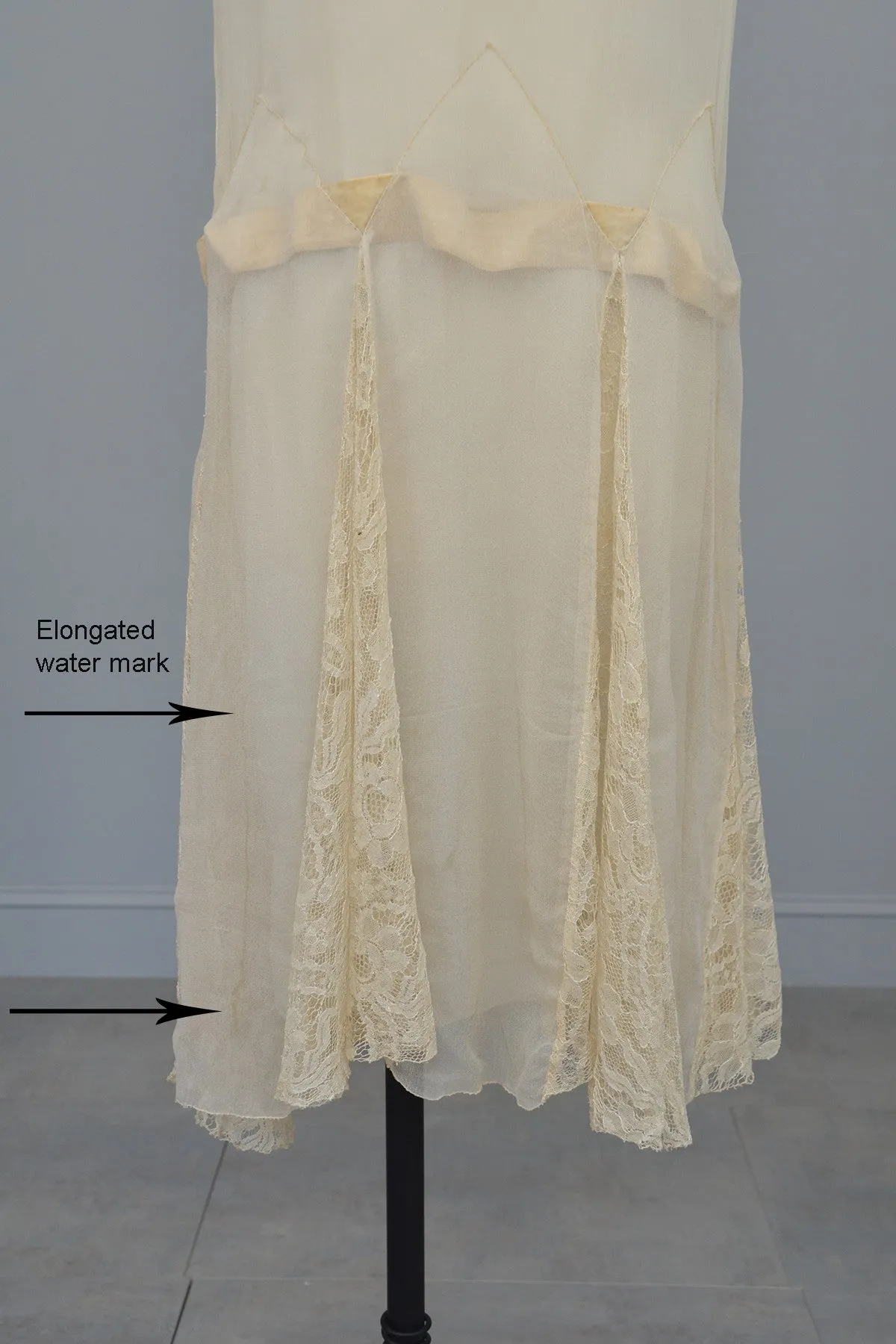 1920s Cream Chiffon Lace and Velvet Flapper Dress