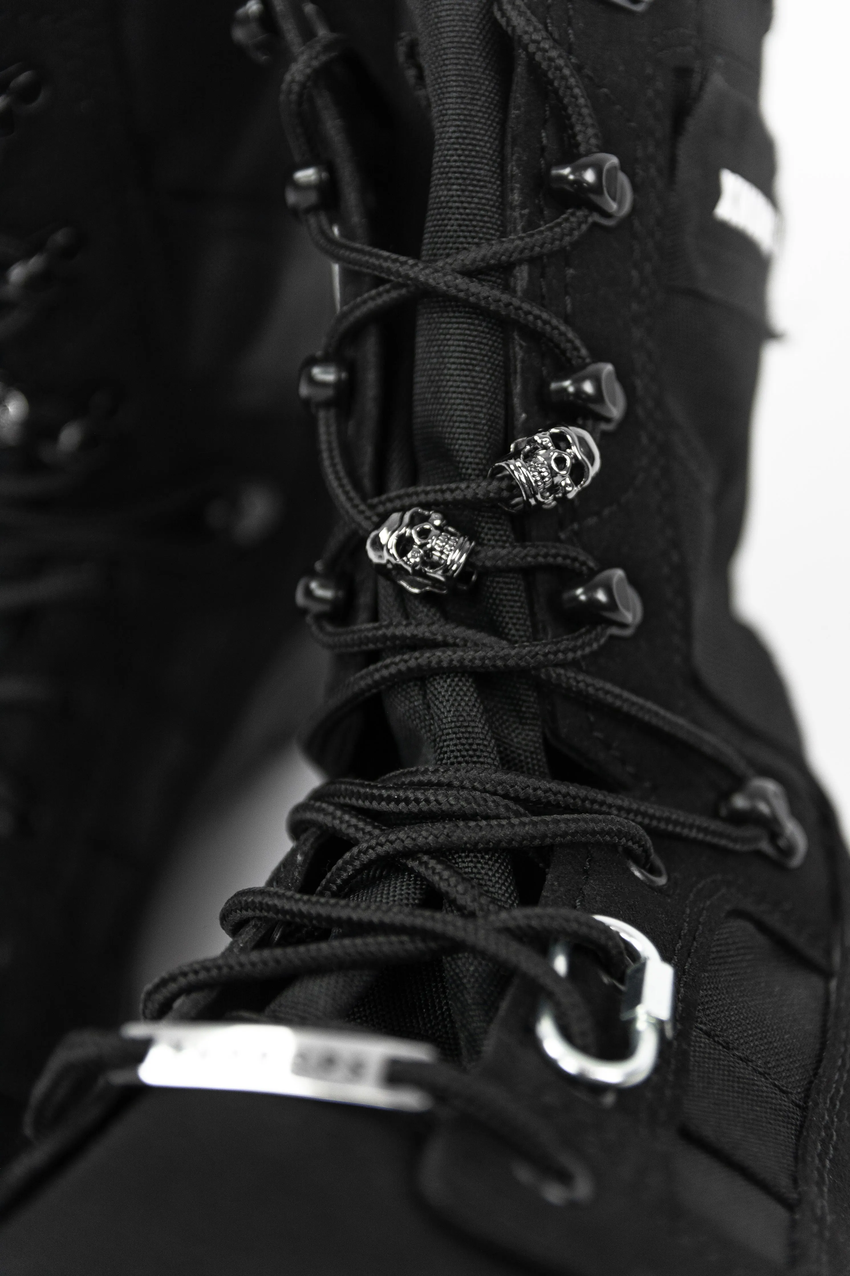 BOOTZ v1 (BLACK)